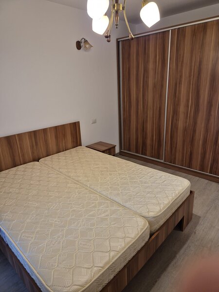 Drumul Taberei, Favorit,